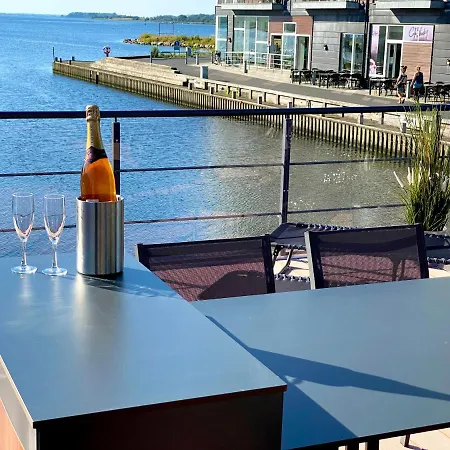 Hotel na wodzie Marinavilla