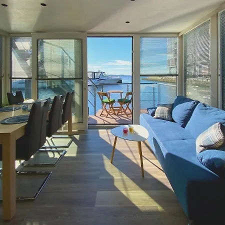 Marinavilla Bateau-hôtel