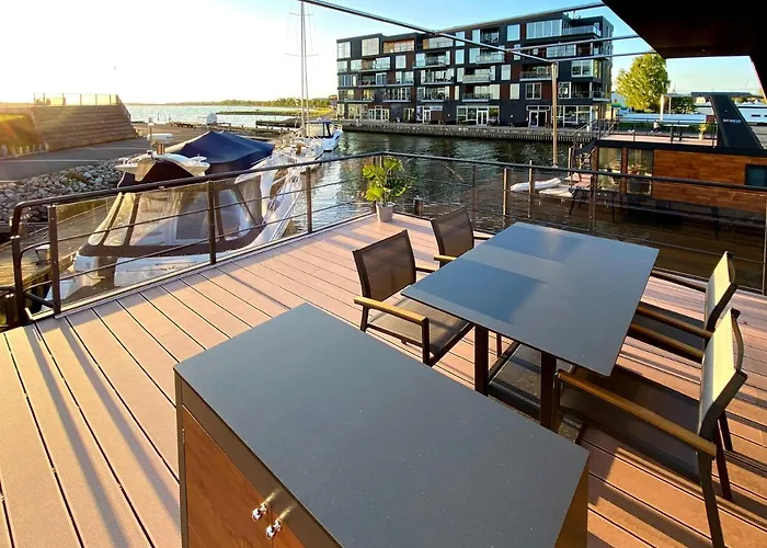 船上ホテル Marinavilla Nykøbing Falster