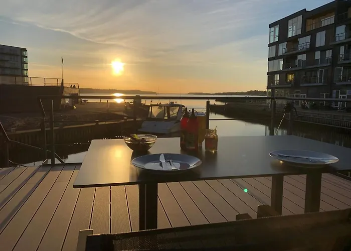 船上ホテル Marinavilla