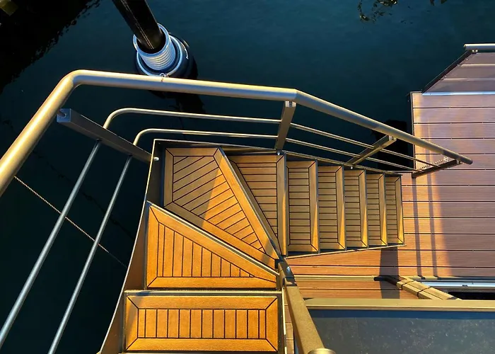 Marinavilla 船上ホテル *