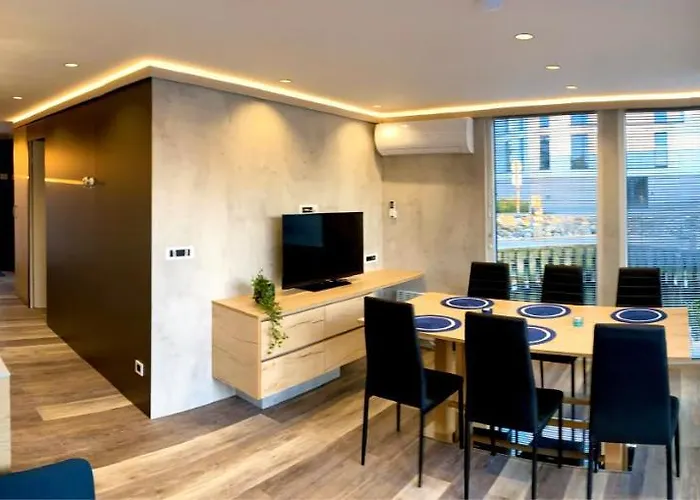 船上ホテル Marinavilla